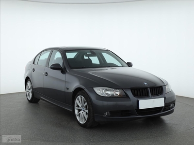 BMW SERIA 3 IV (E90/E91/E92/E93) BMW SERIA 3 , Automat, Xenon, Klimatronic, Tempomat, Parktronic,