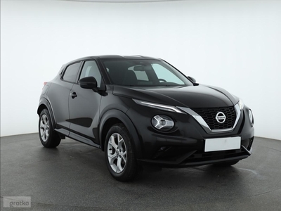 Nissan Juke , Salon Polska, Serwis ASO, Automat, VAT 23%, Klimatronic,