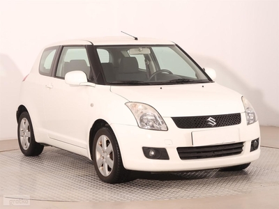 Suzuki Swift IV , Klima ,Bezkolizyjny, Podgrzewane siedzienia,ALU