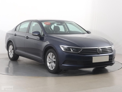 Volkswagen Passat B8 , Salon Polska, VAT 23%, Navi, Klimatronic, Tempomat,