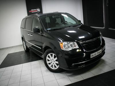 Używane Chrysler Town & Country - 69 900 PLN, 160 000 km, 2016