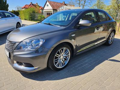 Używane Suzuki Kizashi - 39 000 PLN, 89 500 km, 2011