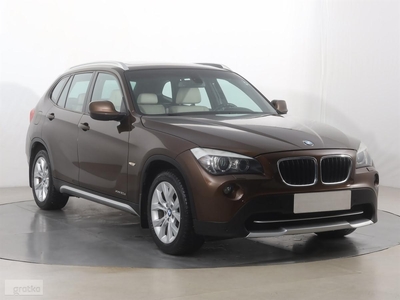 BMW X1 I (E84) , 174 KM, Automat, Skóra, Navi, Xenon, Bi-Xenon, Klimatronic,