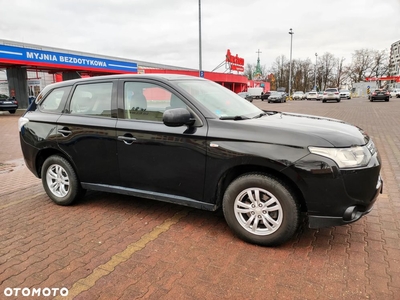 Mitsubishi Outlander 2.0 Invite + 2WD