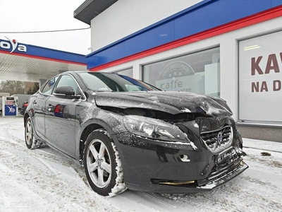 Volvo V40 II