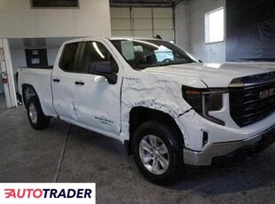 GMC Sierra 2.0 benzyna 2024r. (FARR WEST)