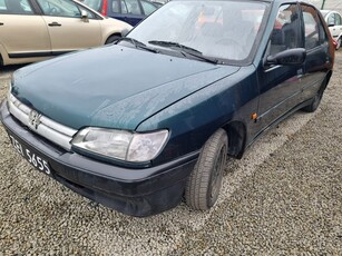 Peugeot 306