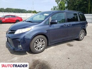 Toyota Sienna 3.0 benzyna 2020r. (DUNN)