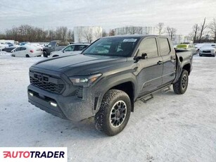 Toyota Tacoma 2.0 benzyna 2024r. (CENTRAL SQUARE)