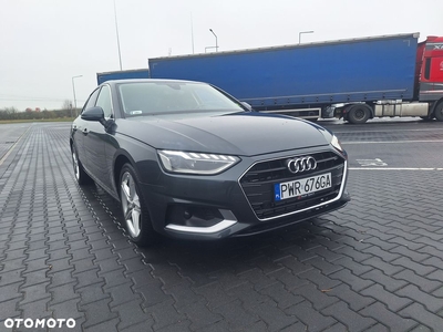 Audi A4 40 TFSI mHEV S tronic