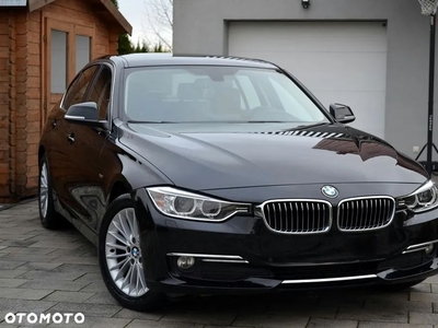 BMW Seria 3 316i Luxury Line