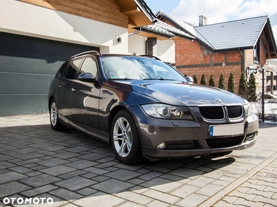 BMW Seria 3 318d