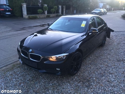 BMW Seria 3 318d Blue Performance Sport Line