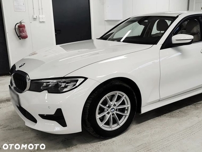 BMW Seria 3 318d Business Edition