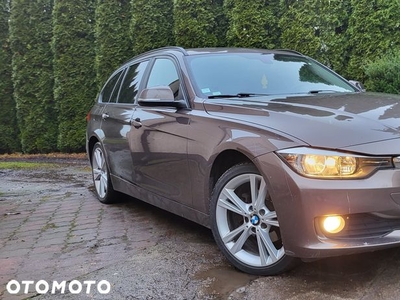 BMW Seria 3 318d Touring