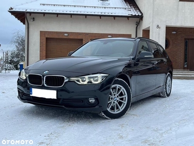 BMW Seria 3 318d Touring Advantage