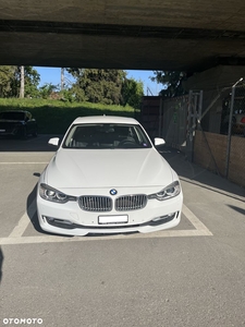 BMW Seria 3 318d Touring Modern Line