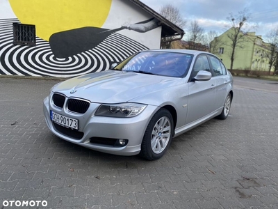 BMW Seria 3 318i