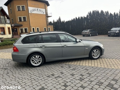 BMW Seria 3 318i