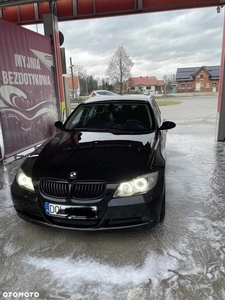 BMW Seria 3 318i