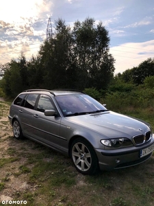 BMW Seria 3 318i Touring