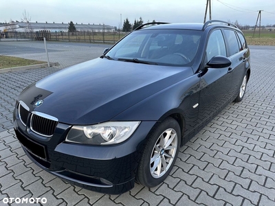 BMW Seria 3 318i Touring