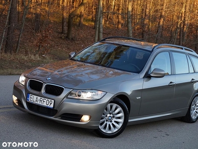 BMW Seria 3 320d DPF Touring