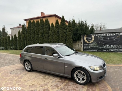 BMW Seria 3 320d Efficient Dynamics Sport Line