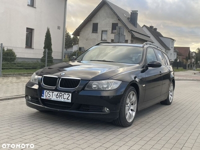 BMW Seria 3 320i