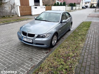 BMW Seria 3 320i