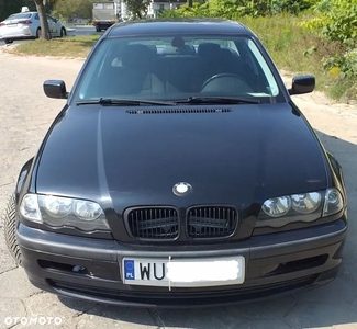 BMW Seria 3 320i