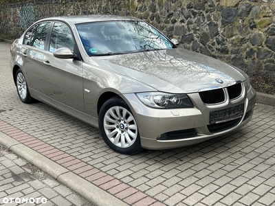 BMW Seria 3 320i Edition Lifestyle