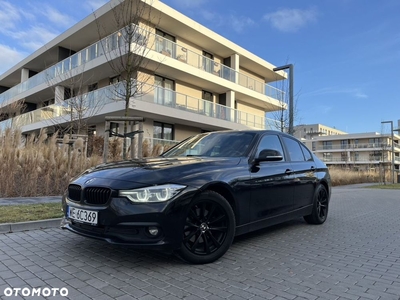 BMW Seria 3 320i xDrive