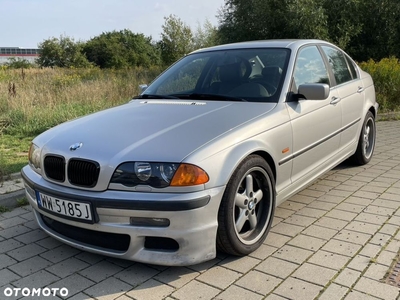 BMW Seria 3 328i