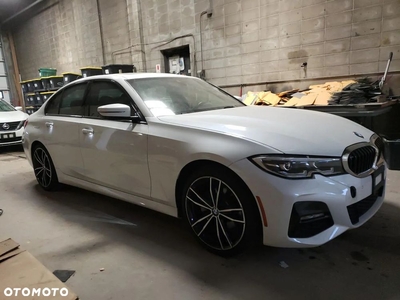 BMW Seria 3 330i xDrive