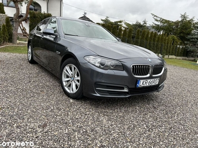 BMW Seria 5 520d Luxury Line