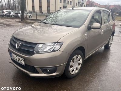 Dacia Sandero 1.2 16V 75 Laureate