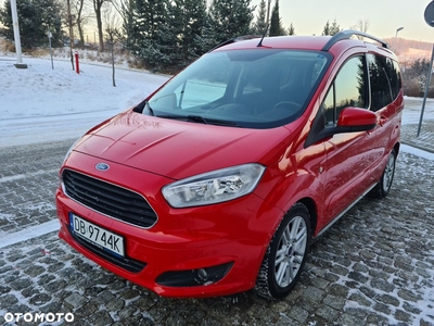 Ford Tourneo Courier 1.0 EcoBoost Titanium