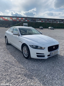 Jaguar XE 2.0 D Portfolio