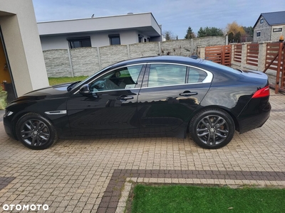 Jaguar XE 2.0 D Prestige