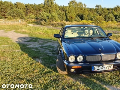 Jaguar XJR Standard