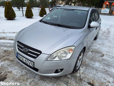 Kia Ceed Cee'd 1.6 Comfort +