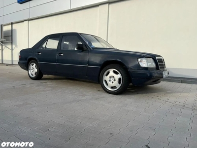 Mercedes-Benz Klasa E 200 D