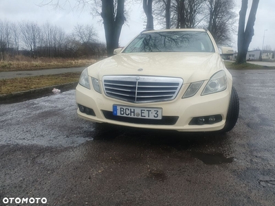 Mercedes-Benz Klasa E 200 T BlueTEC 7G-TRONIC Elegance