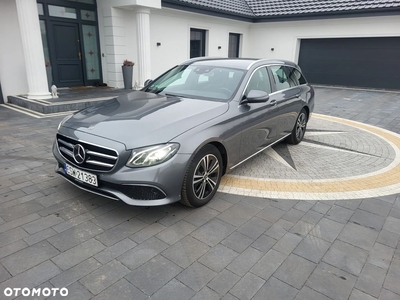 Mercedes-Benz Klasa E 300 d 9G-TRONIC