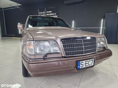 Mercedes-Benz W124 (1984-1993)