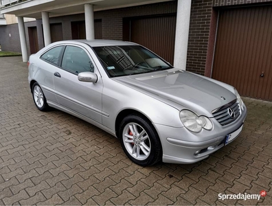 MERCEDES C180 KOMPRESOR 2,0 PB 129KM 6 BIEGÓW ZADBANY