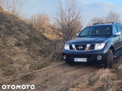 Nissan Pathfinder 2.5 D Platinum