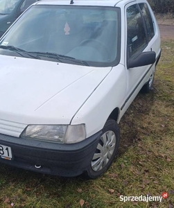 Peugeot 106 1.0 bezyn opłacony na rok katalizator na miejscu