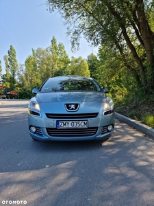 Peugeot 5008 1.6 THP Premium +